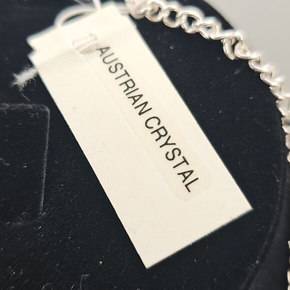 NWT Australian Crystal Necklace and Earrings Silvertone Hardware - Picture 2 of 4